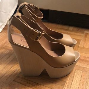 BCBG wedges